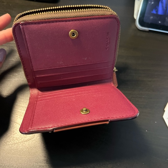 COACH - Billfold Wallet in Colorblock Signature Canvas - Picture 2 of 5